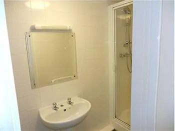 Happy Brighton Hotel