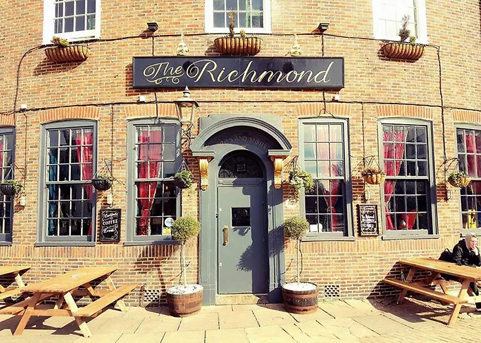 Home Brighton Backpackers